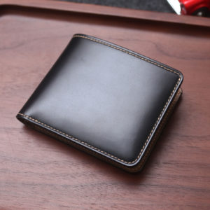 Modern Bridle Wallet feature pic